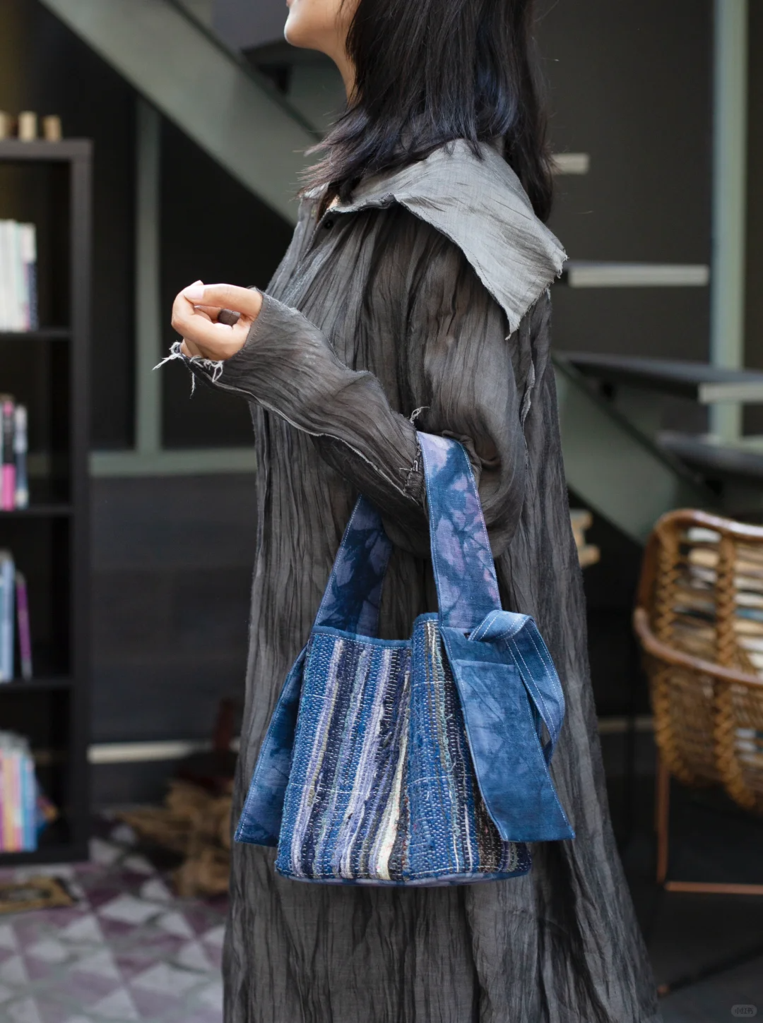 12 Suepla Vintage Indigo Dyed Stripe Bucket Bag